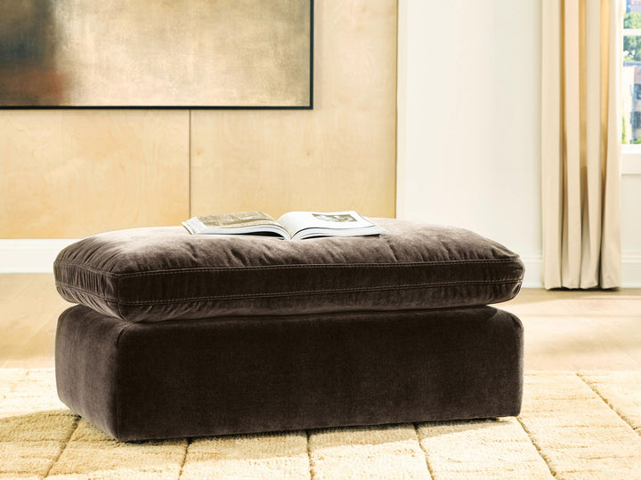 Maxton Heights - Ottoman - Roberts Furniture & Mattress (Yorktown, VA)