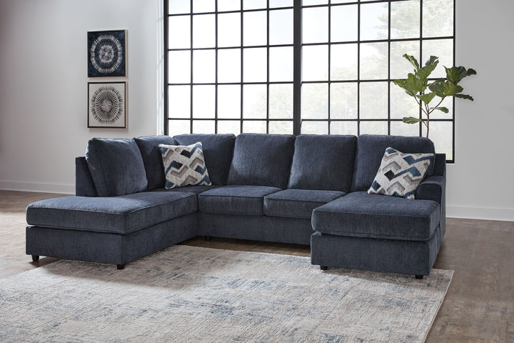 Albar Place - Sectional With Ottoman - Roberts Furniture & Mattress (Yorktown, VA)