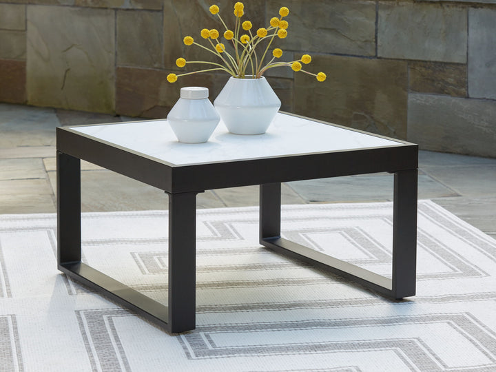 Beachloft - Square Cocktail Table - Black / Gray