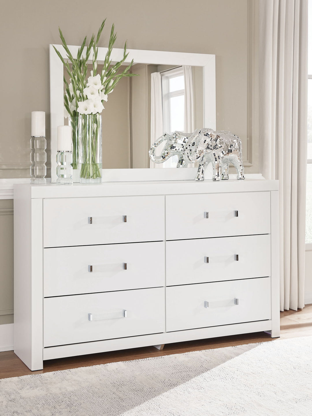 Maeling - Six Drawer Dresser - Roberts Furniture & Mattress (Yorktown, VA)