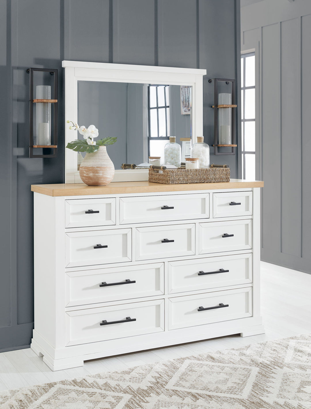 Ashbryn - Panel Storage Bedroom Set - Roberts Furniture & Mattress (Yorktown, VA)