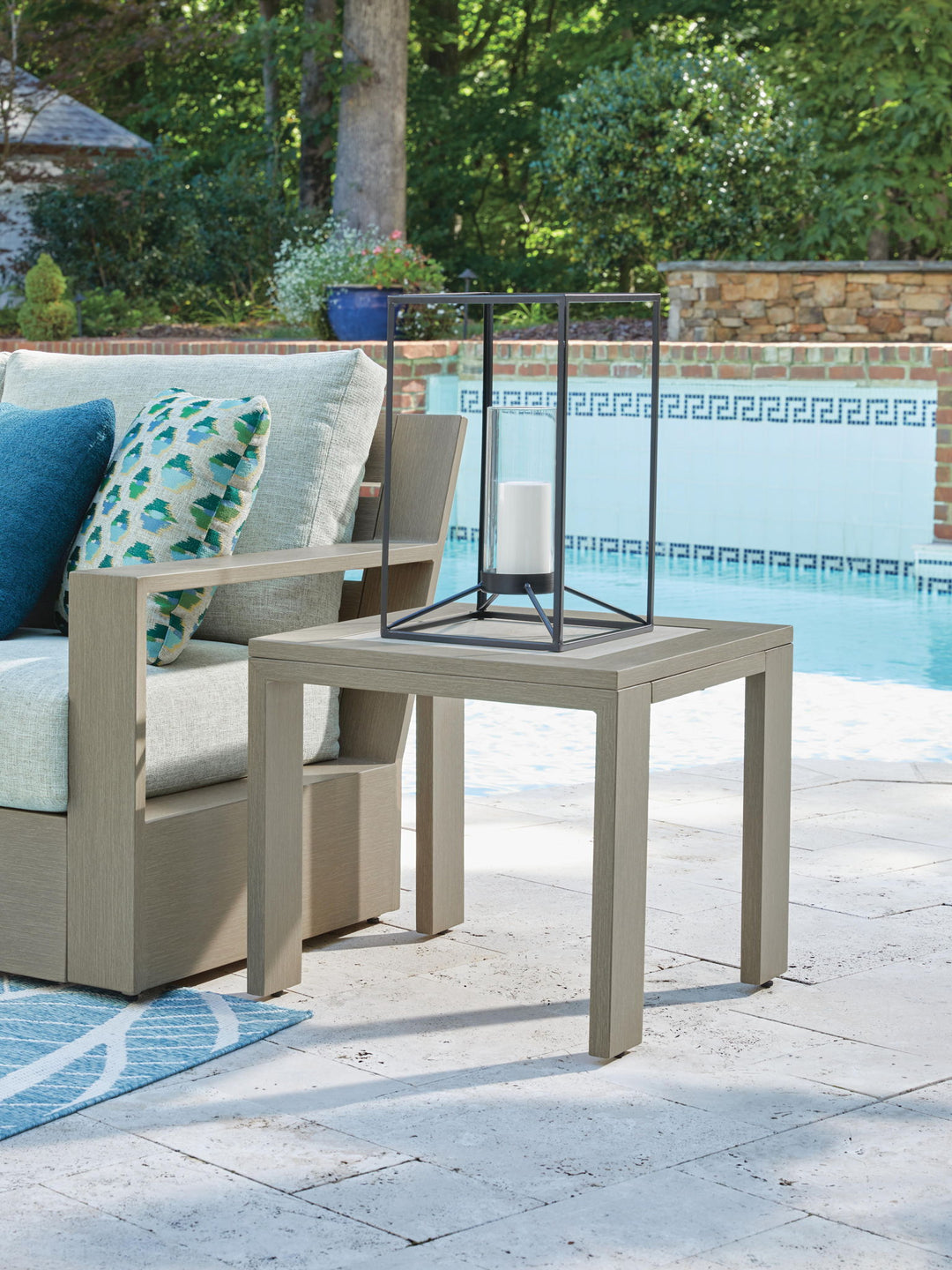 Kimpton Isle - Table - Roberts Furniture & Mattress (Yorktown, VA)