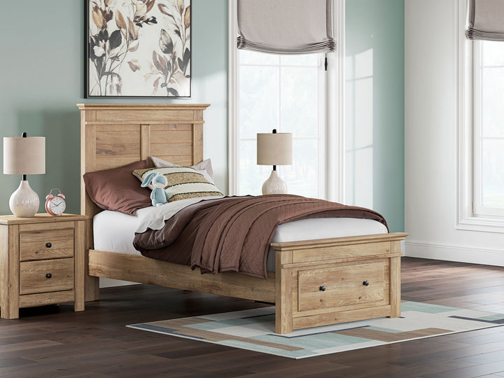 Makidern - Panel Bed - Roberts Furniture & Mattress (Yorktown, VA)