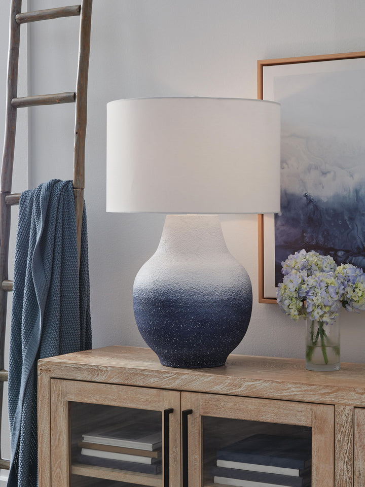 Dashland - Metal Table Lamp - White / Navy - Roberts Furniture & Mattress (Yorktown, VA)