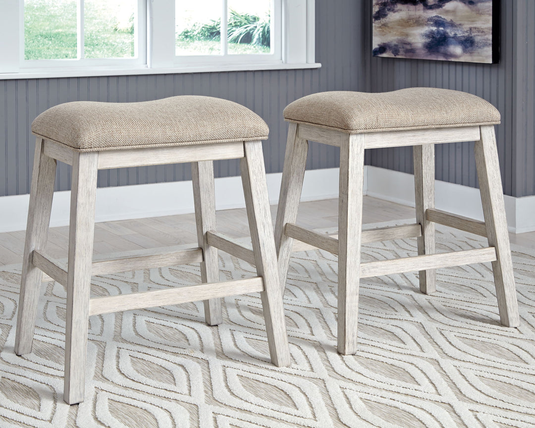 Skempton - Upholstered Stool (Set of 2) - White