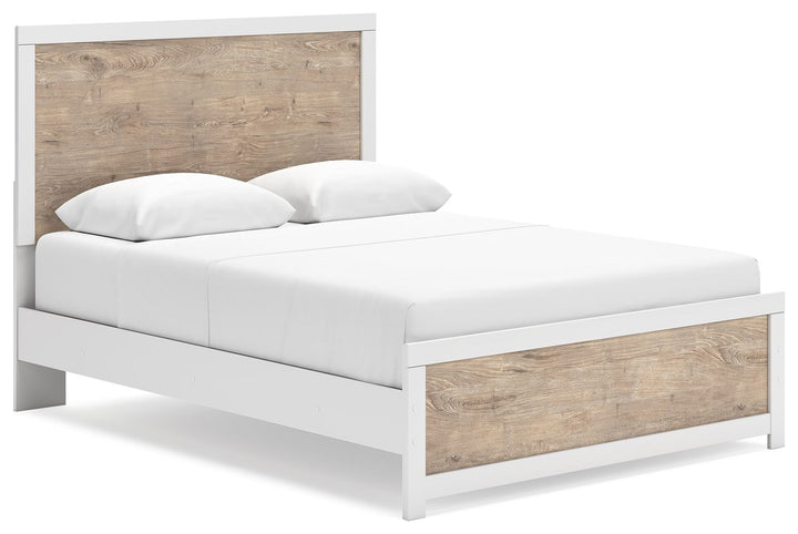 Charbitt - Panel Bed